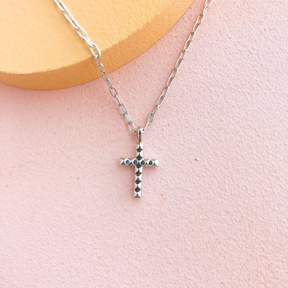 Kendra Scott - Jada Cross Silver Short Pendant Necklace